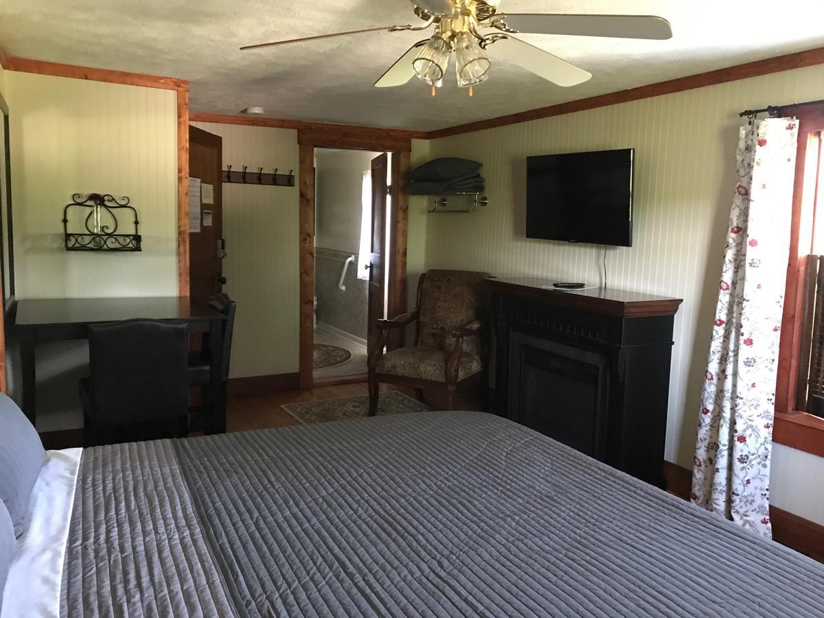 Hocking Hills Inn 洛根 外观 照片