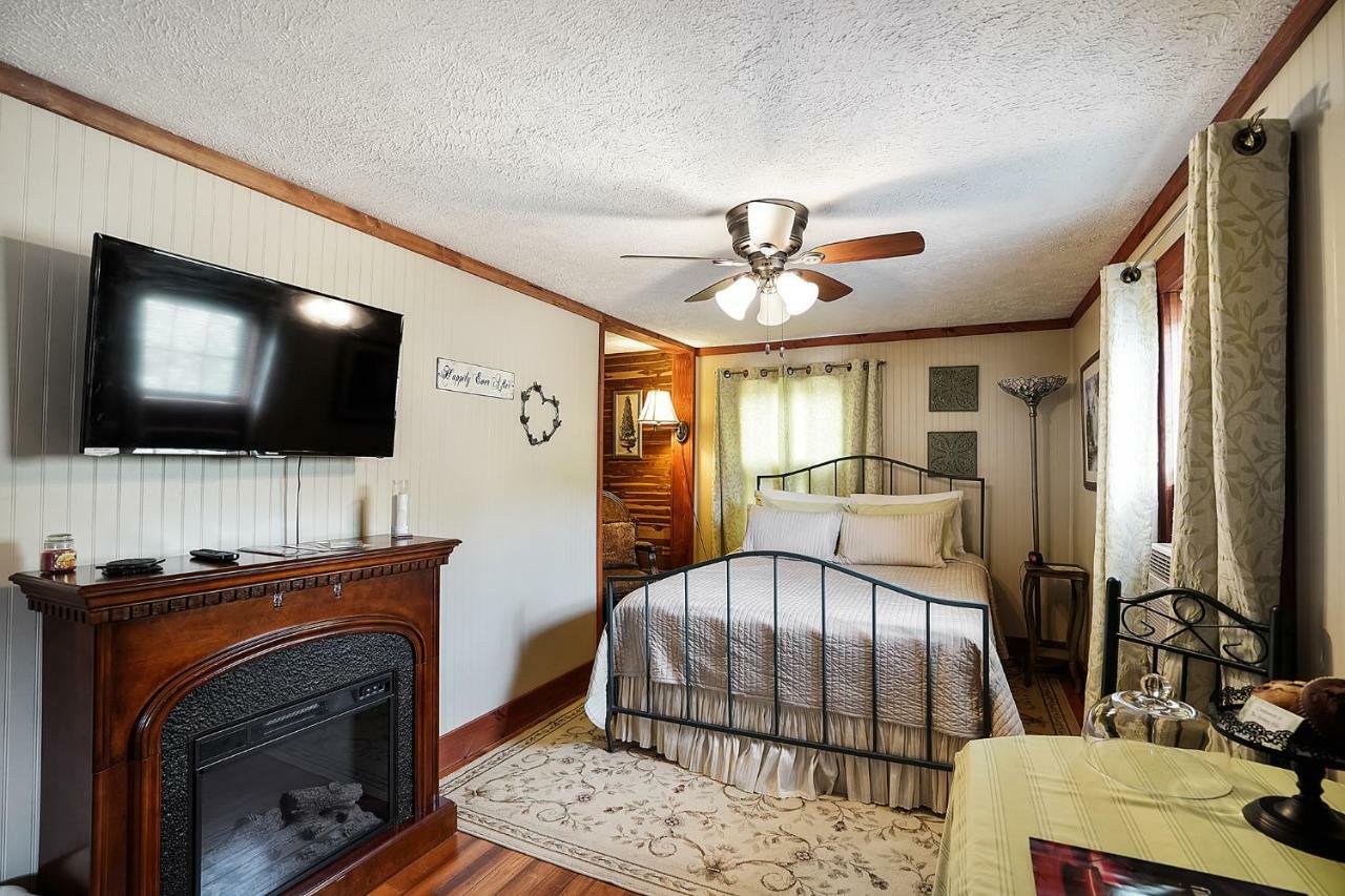 Hocking Hills Inn 洛根 外观 照片
