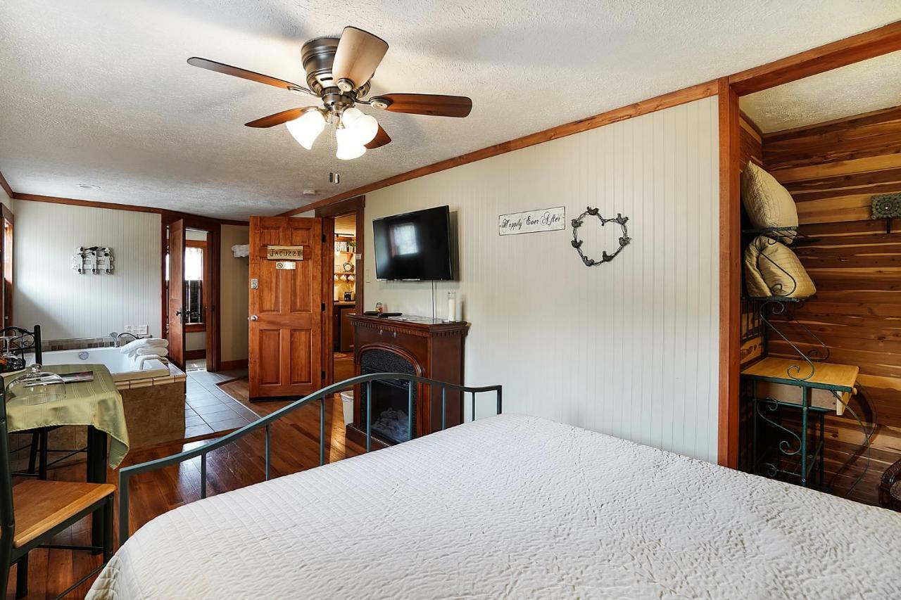 Hocking Hills Inn 洛根 外观 照片