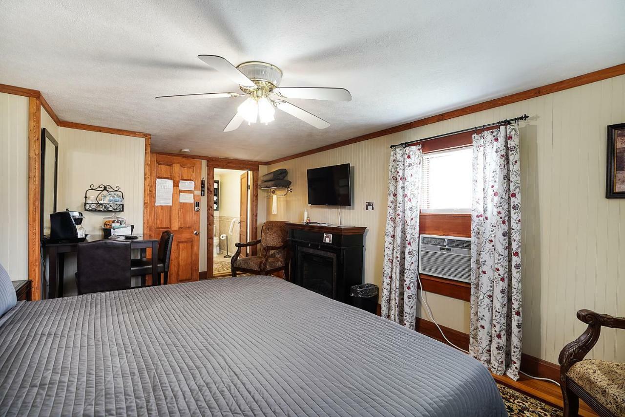 Hocking Hills Inn 洛根 外观 照片